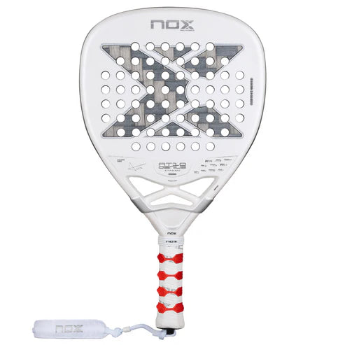 Pala de Padel Nox AT10 Genius Attack 12K Alum XTREM 2026 + Tarro de pelotas +Overgrip + Protector