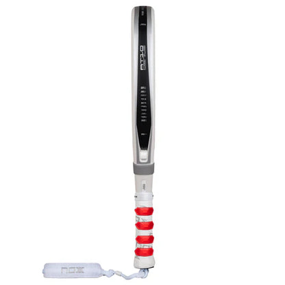 Pala de Padel Nox AT10 Genius Attack 12K Alum XTREM 2026 + Tarro de pelotas +Overgrip + Protector