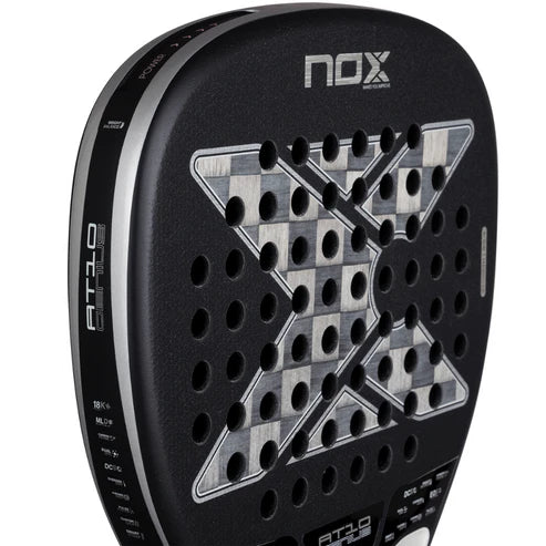 Pala de Padel Nox AT10 Genius Attack 18K Alum 2026 + Tarro de pelotas +Overgrip + Protector